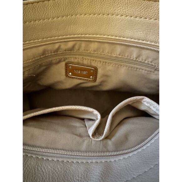 Nine West pastel pink tote with bold chained design front pocket. - Picture 4 of 9